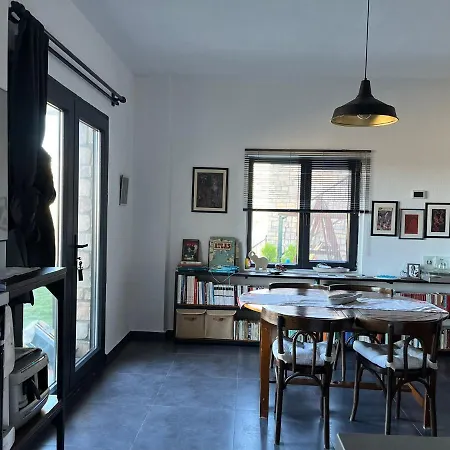 Ada Evi